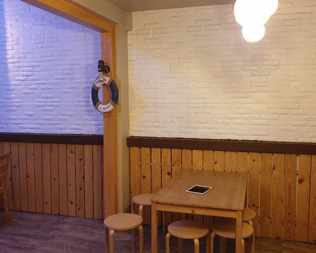 Ninety Degrees Burger And Fries