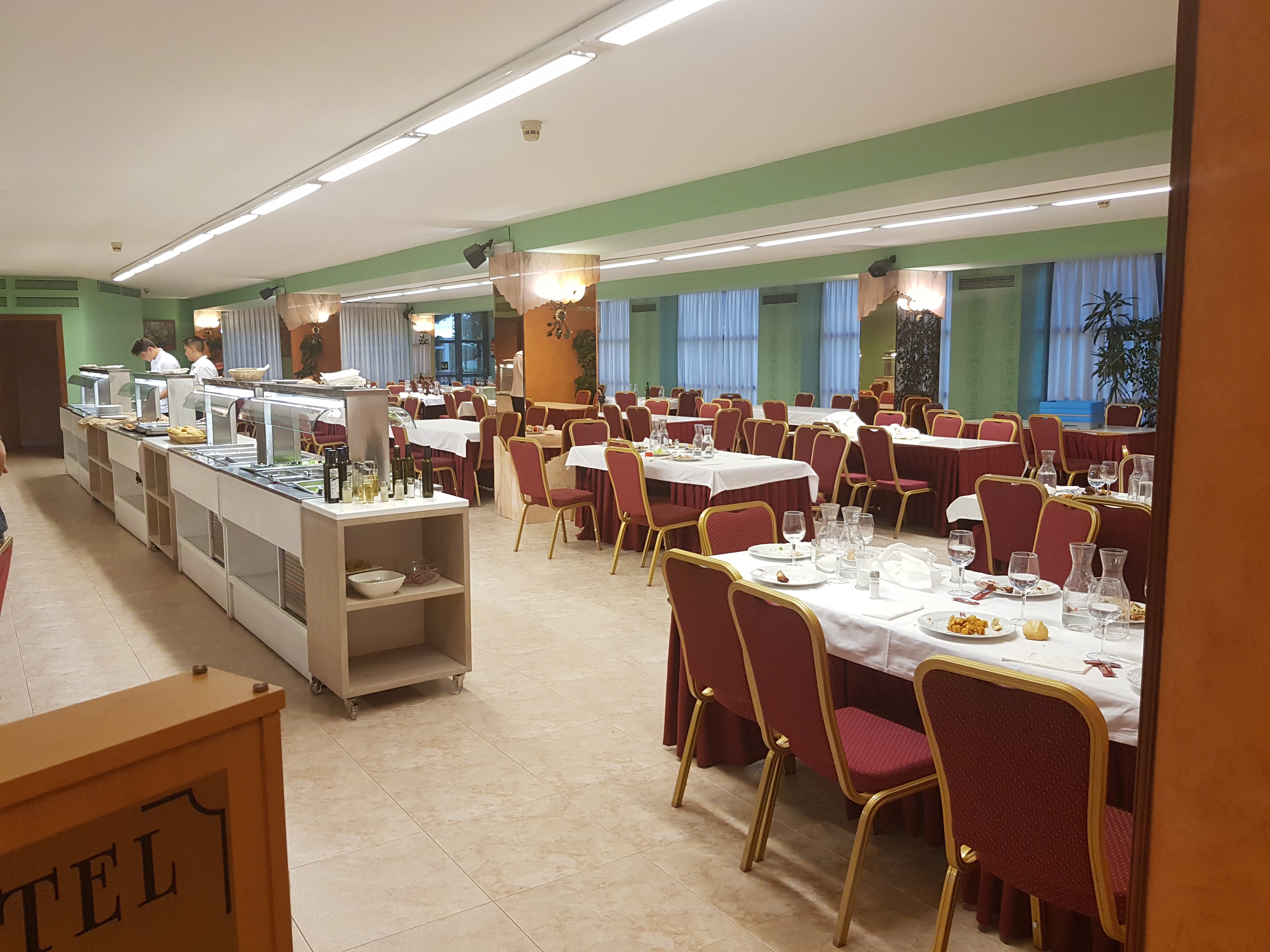 斯考特而布尔戈斯城市酒店-餐饮