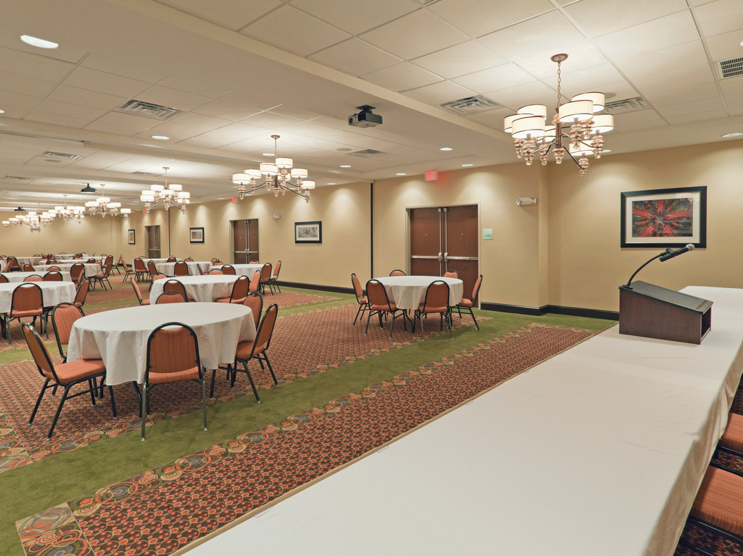 Holiday Inn Meridian E - I 20/I 59 by IHG主图