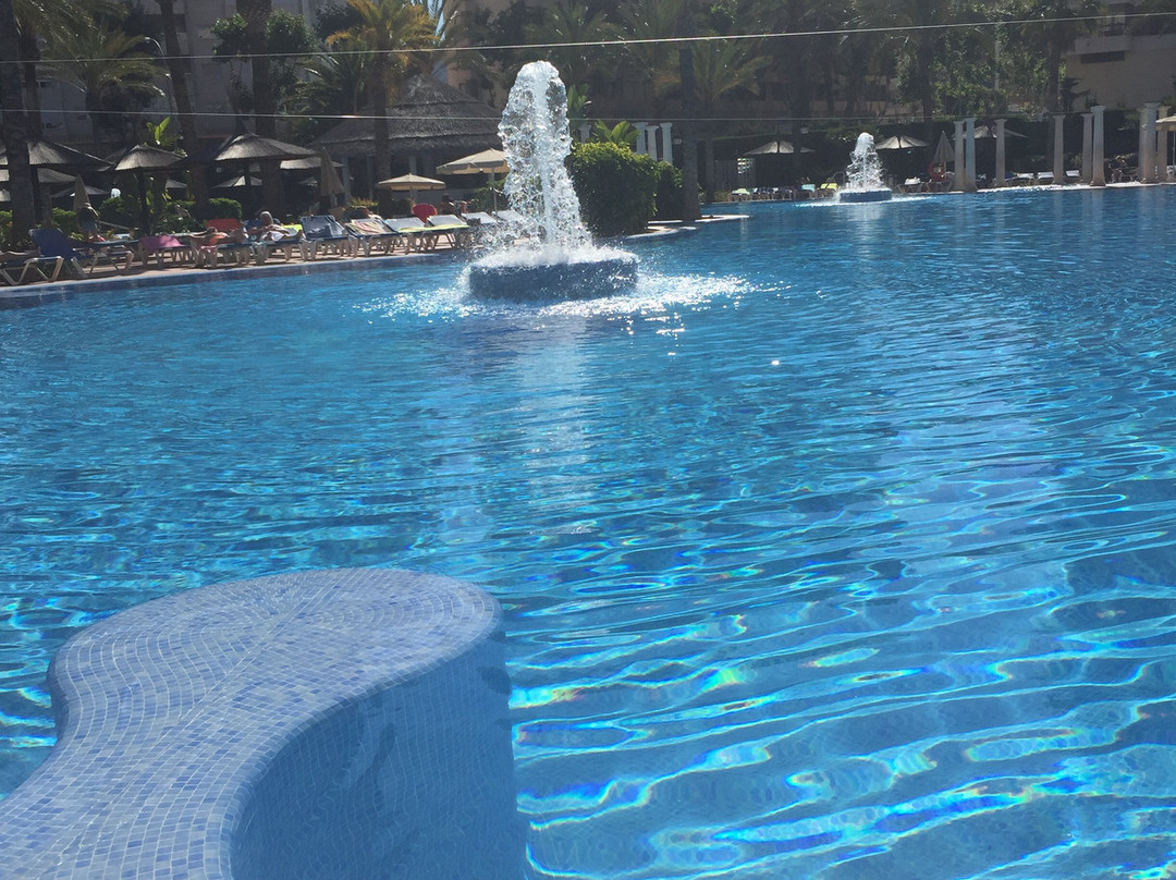 Los Pelicanos Hotel主图
