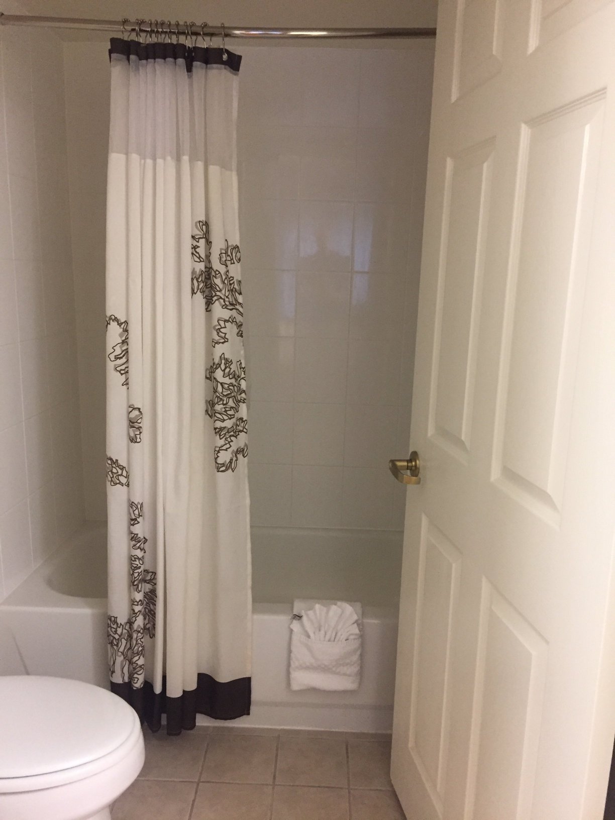 Sonesta ES Suites Atlanta Kennesaw Town Center-浴室