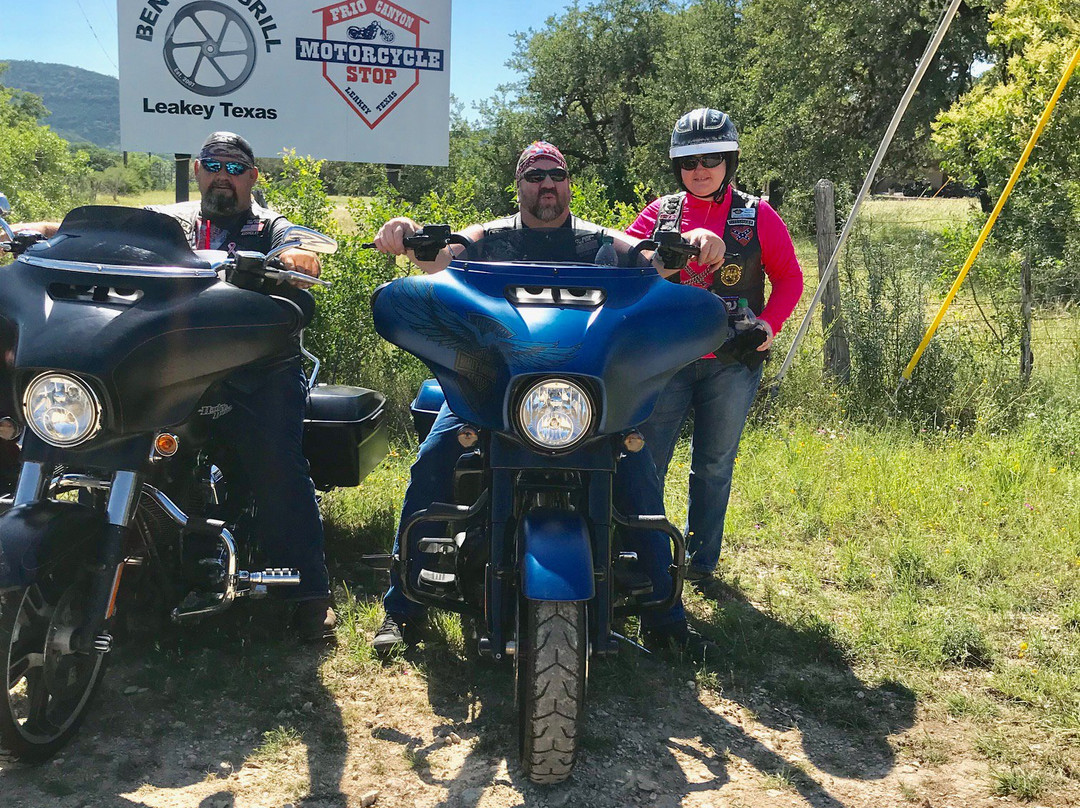 Frio Canyon Motorcycle Stop-Leakey必去景点