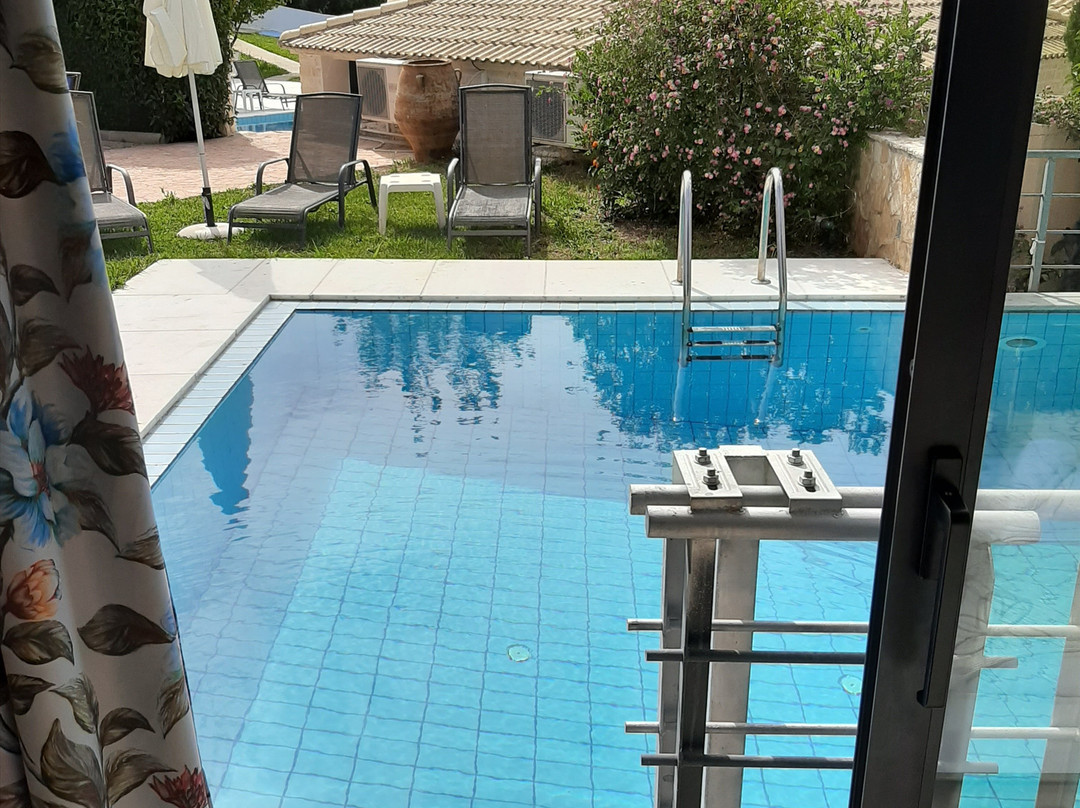 Ornella Beach Hotel主图