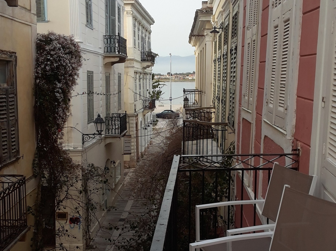 欧墨菲波利酒店主图