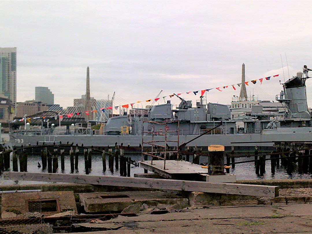 USS Cassin Young景点图片