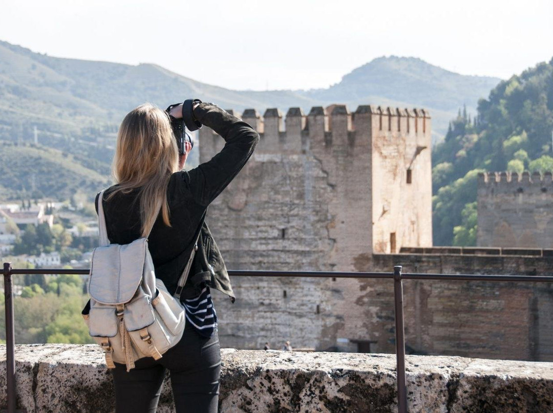 Granada en tus manos-格拉纳达必去景点