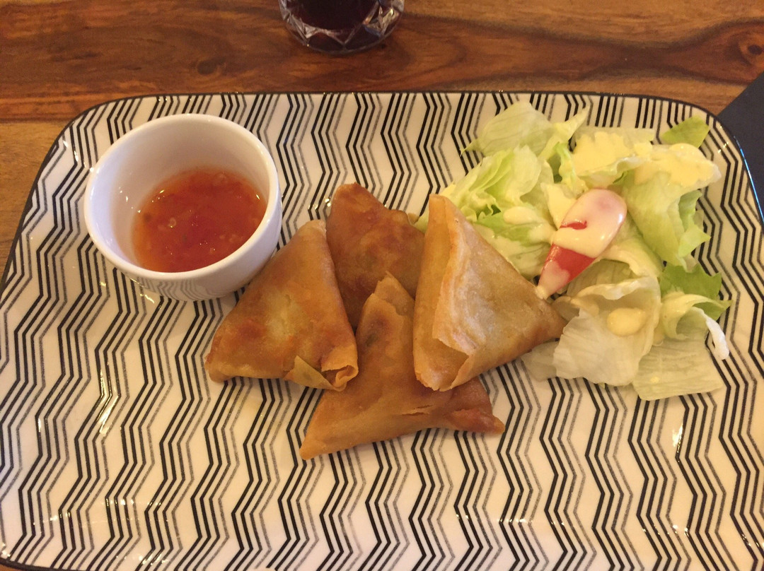 Champs-sur-Marne餐馆和美食-Bois et Braises
