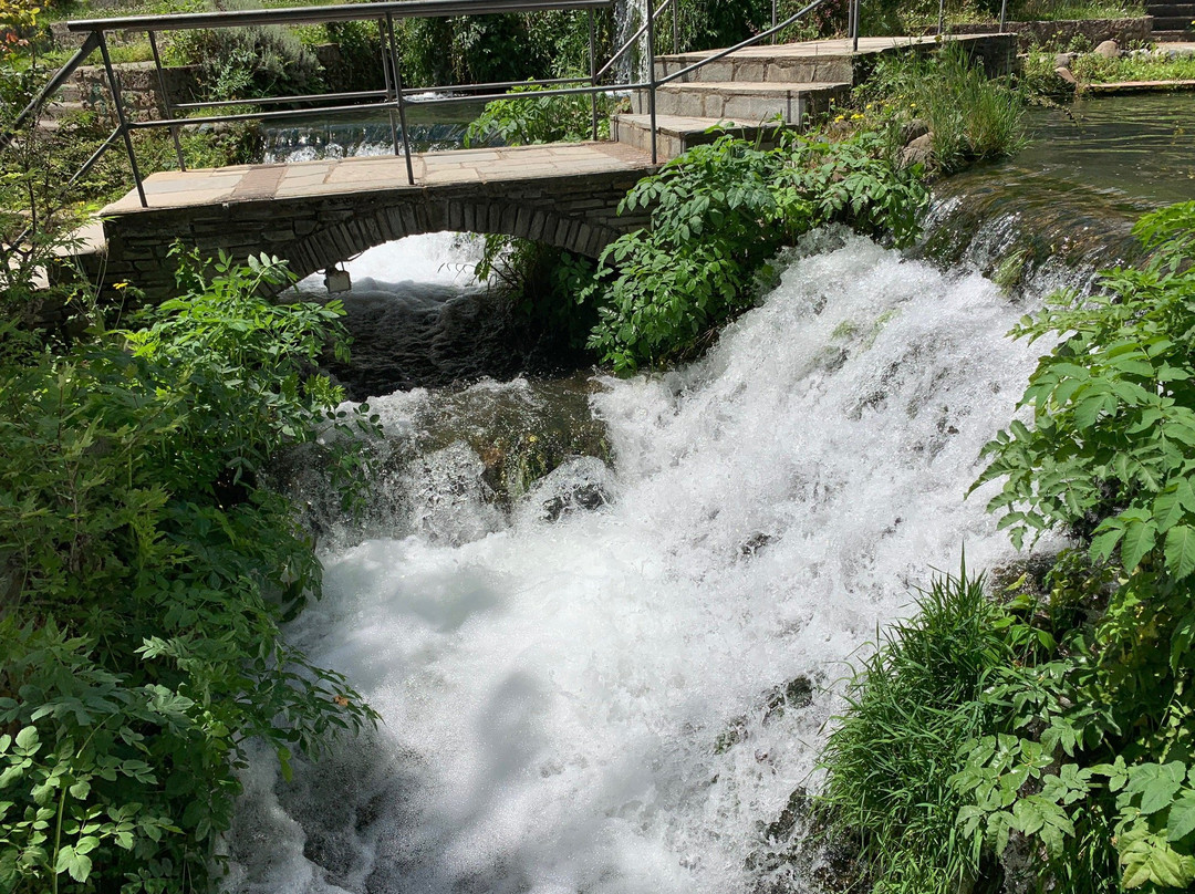 Edessa Waterfalls景点图片