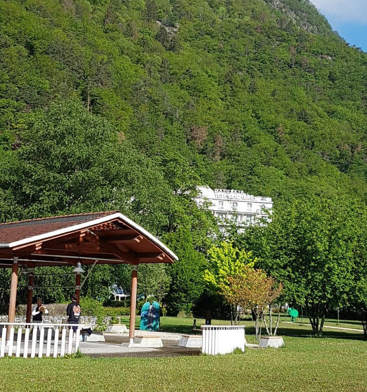 Centre Thermal La Lechere-Les-Bains景点图片