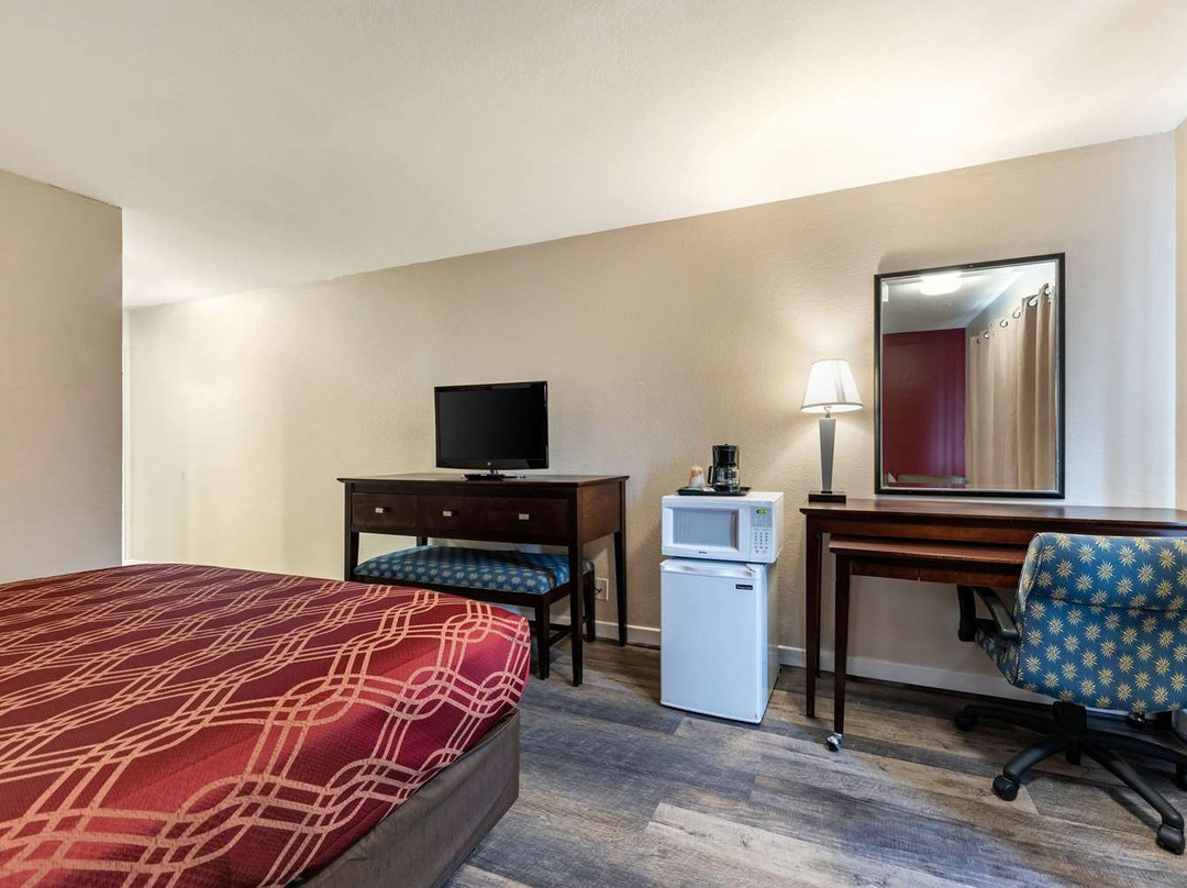 Bay Breeze Inn主图