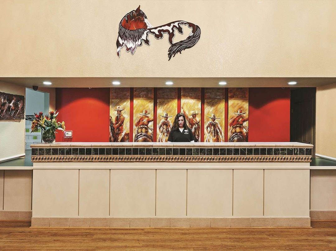 La Quinta Inn & Suites by Wyndham Weatherford主图