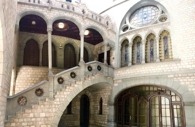 Palau de la Balmesiana-巴塞罗那必去景点