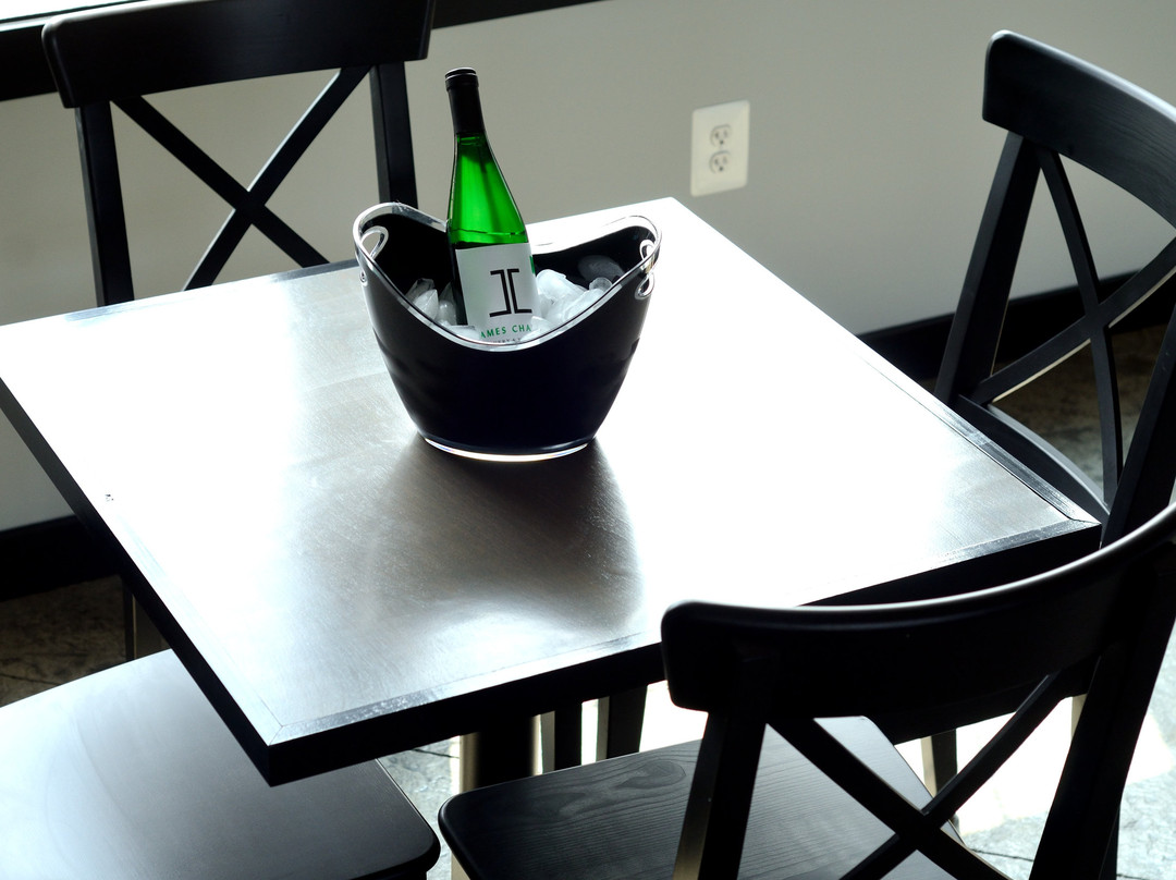 James Charles Winery & Vineyard景点图片