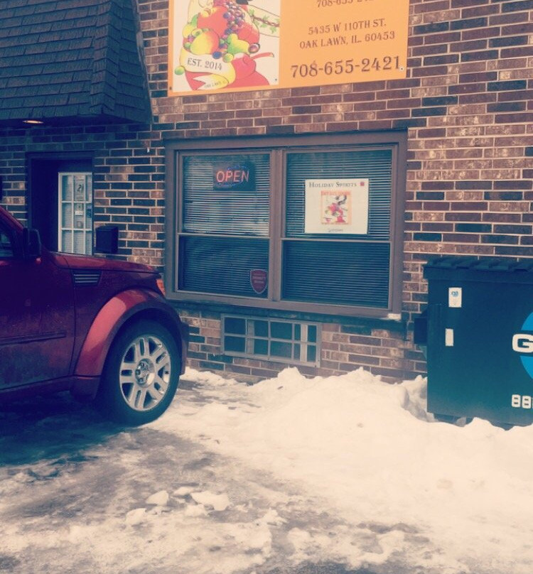 Juicy Luzy Sangria-Oak Lawn必去景点