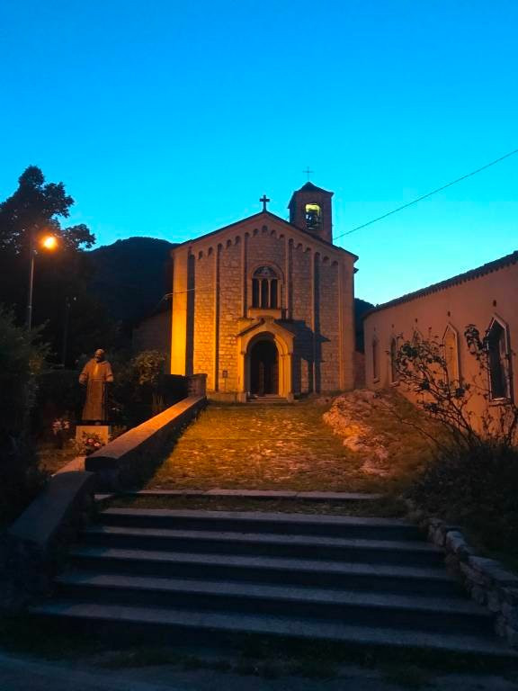 Passegiata da Vararo ad Arcumeggia-Cittiglio必去景点