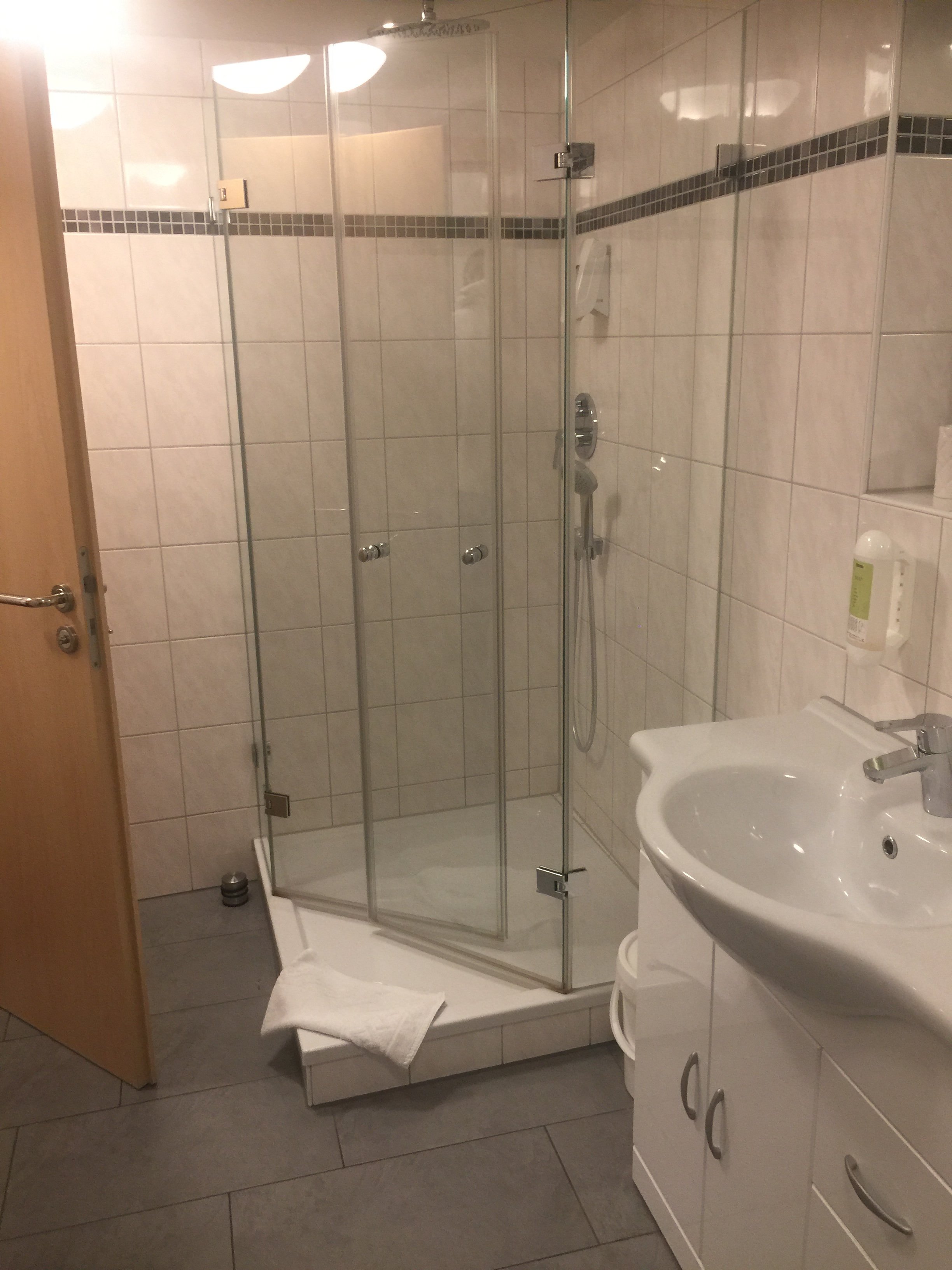Hotel-Gasthaus-Kraft-portrait