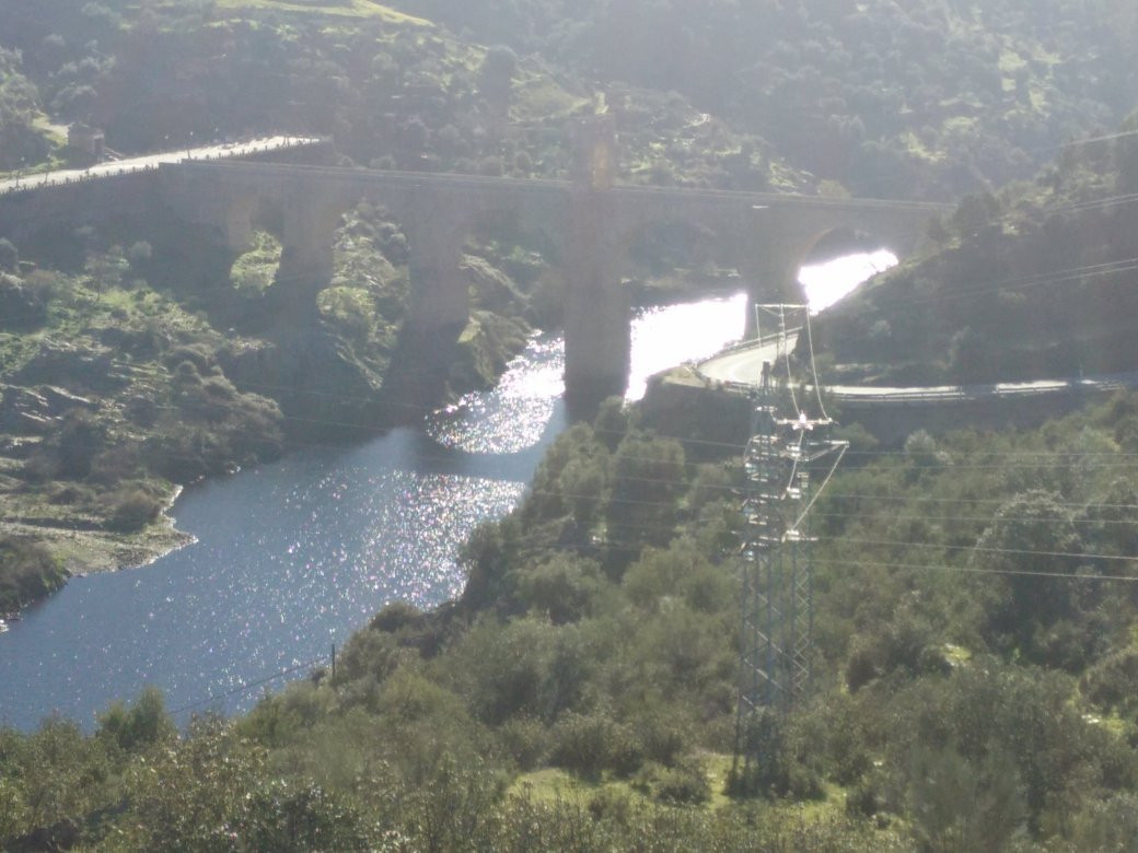 Mirador de la Presa景点图片