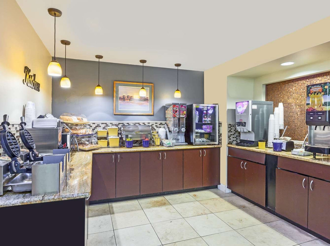 Days Inn By Wyndham Camp Verde Arizona主图