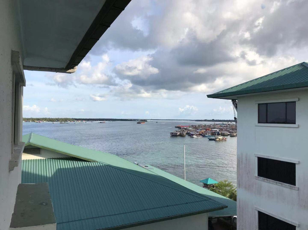 仙本那海丰大酒店主图