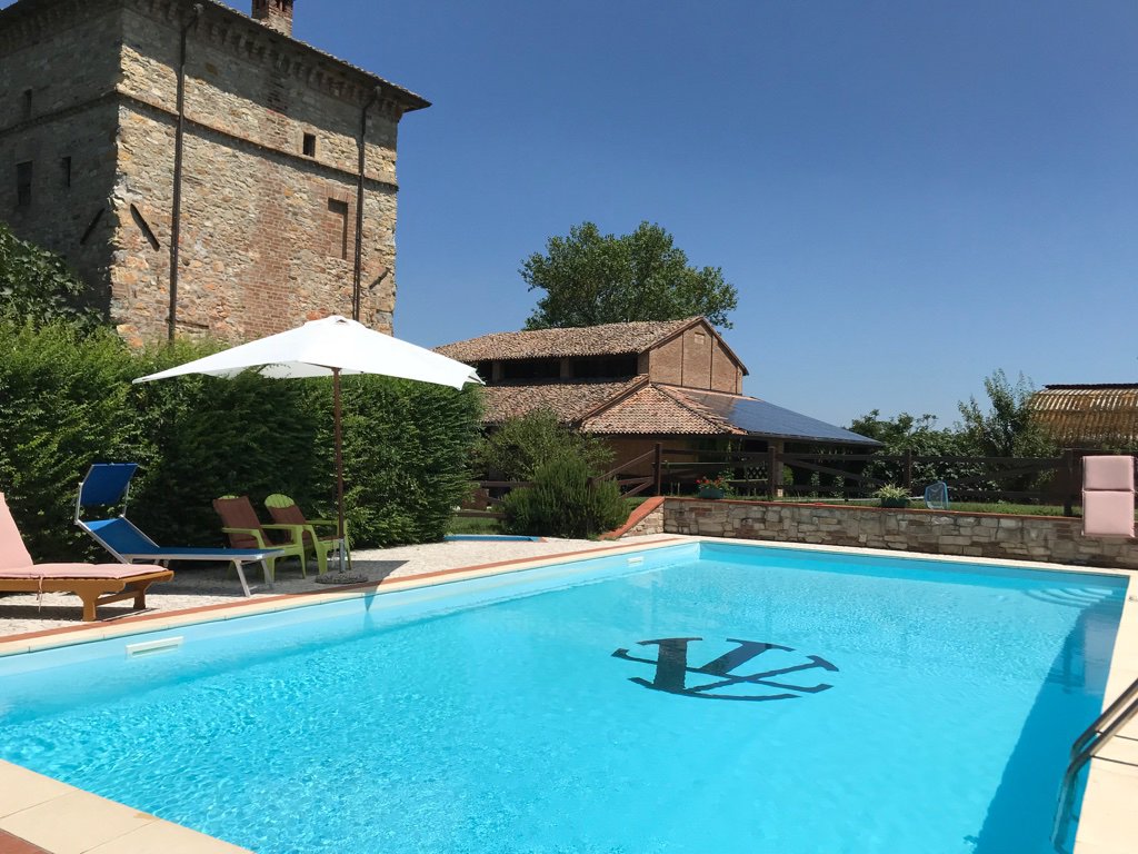 Agriturismo Antica Torre-泳池