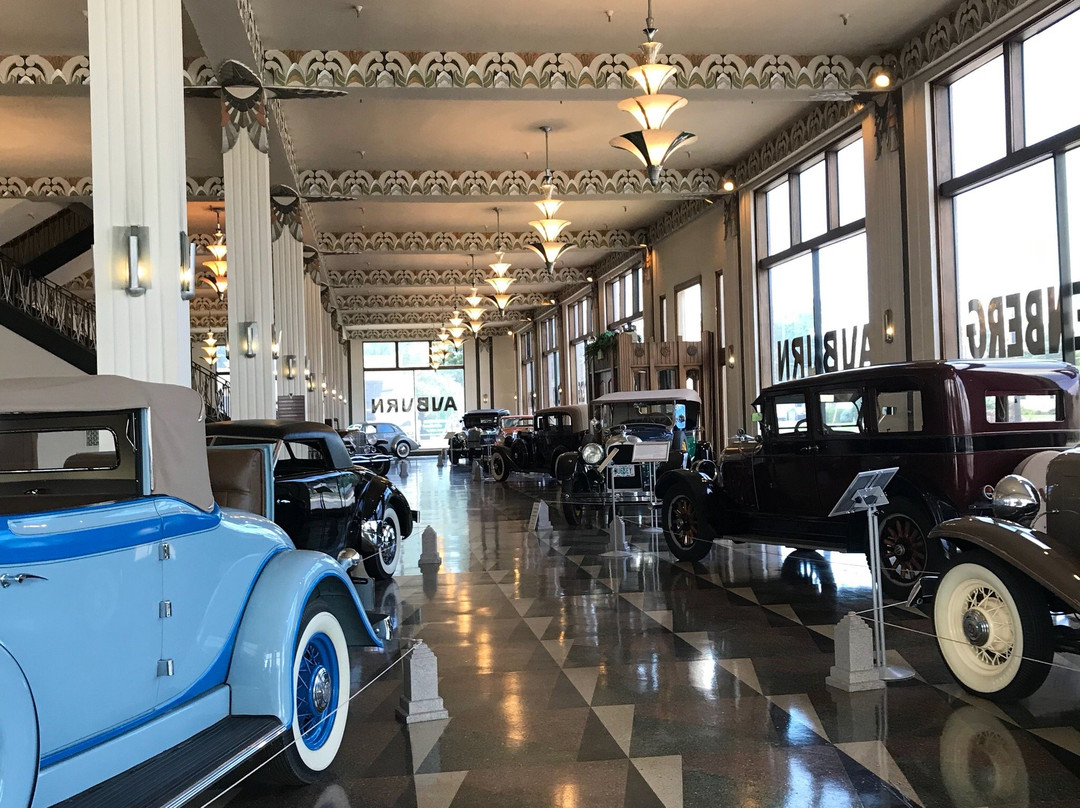 Auburn Cord Duesenberg Automobile Museum景点图片