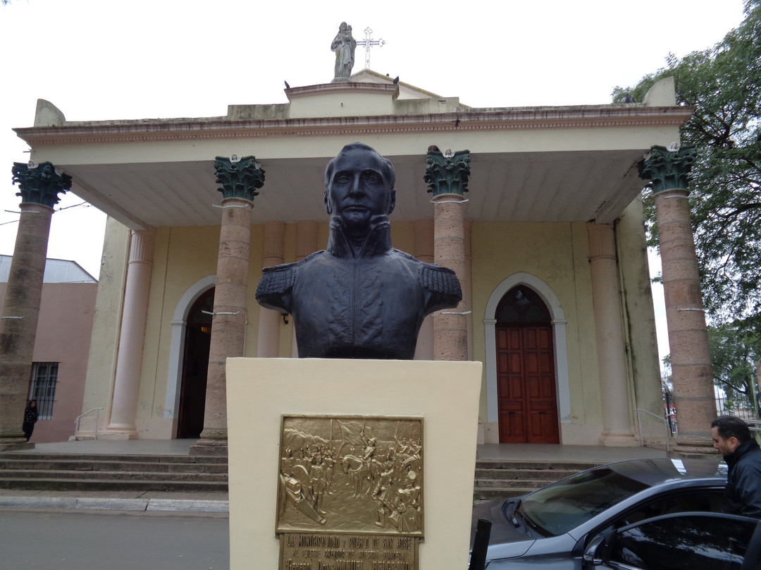 Plaza General Urquiza景点图片