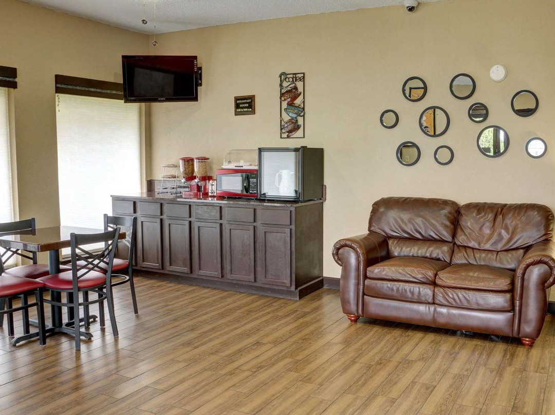 Econo Lodge Texarkana I-30主图