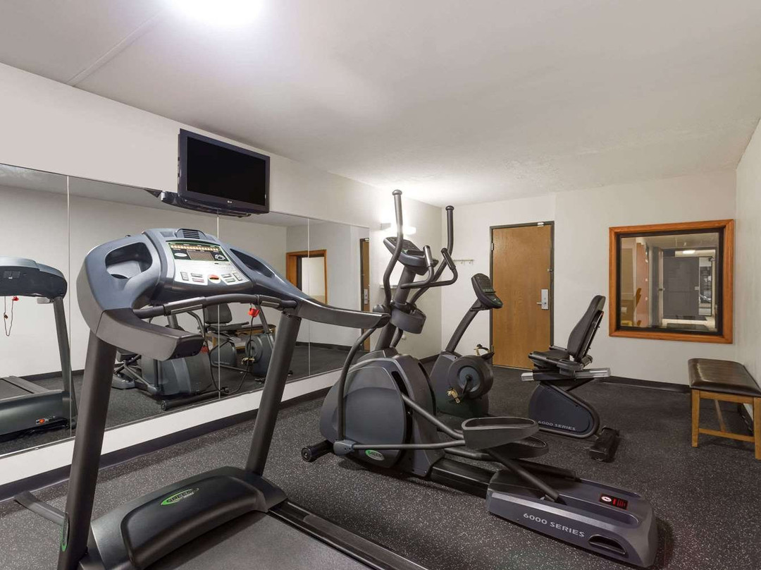 Super 8 by Wyndham Germantown/Milwaukee主图