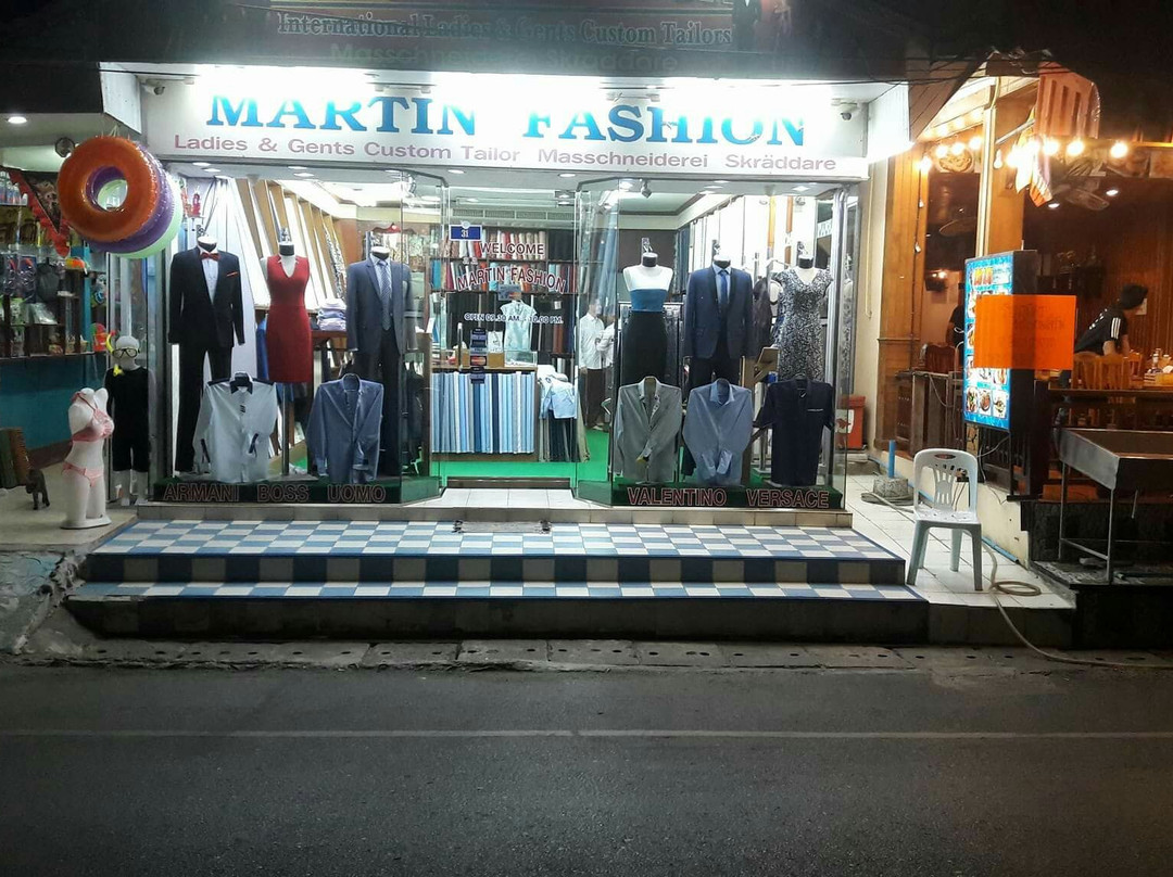 Kata Noi Beach旅游景点-Martin Fashion