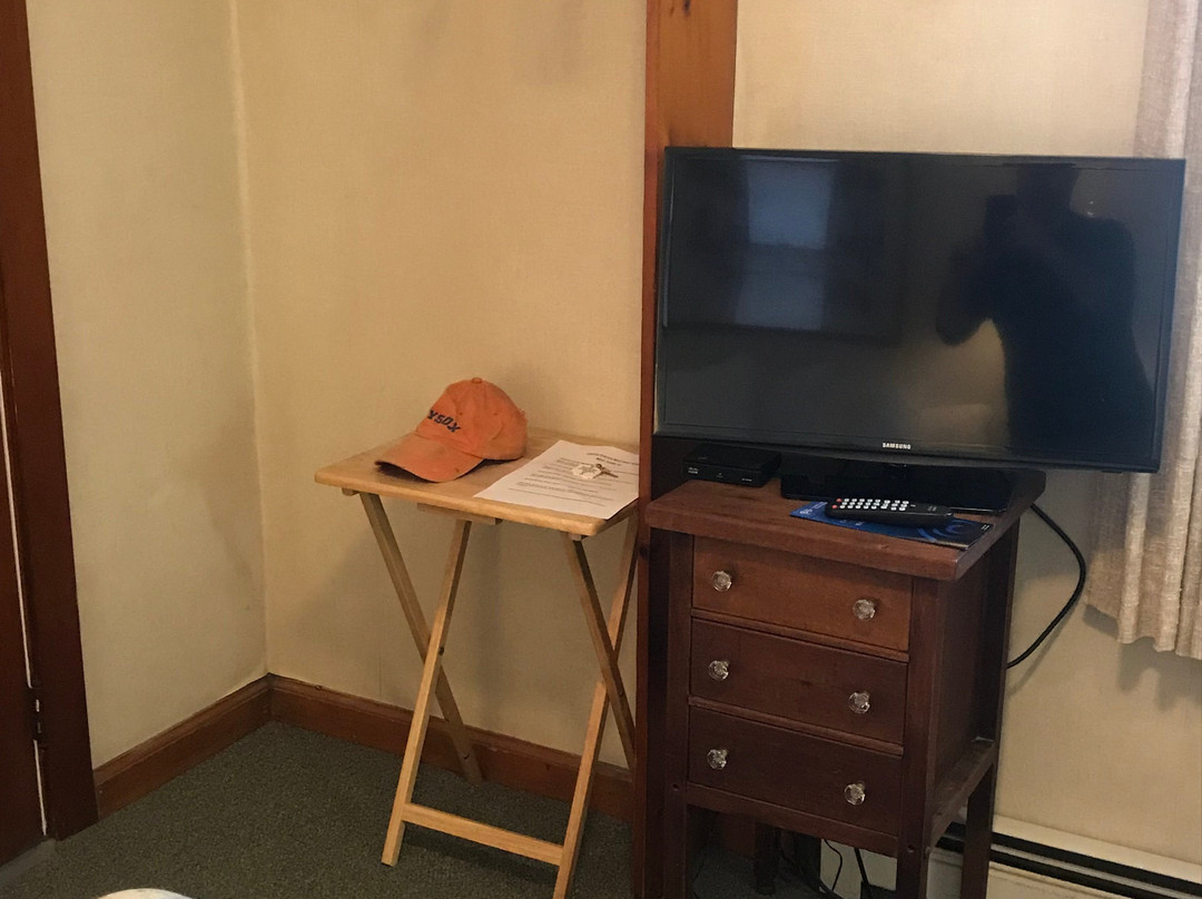 Bear Mountain Bridge Motel主图