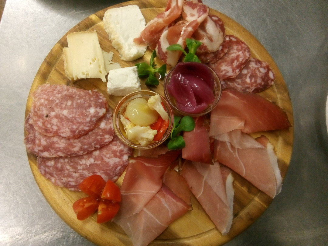 Agnadello餐馆和美食-Il Borgo