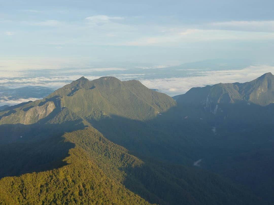 Gunung Mulu Summit Trek-姆鲁国家公园必去景点