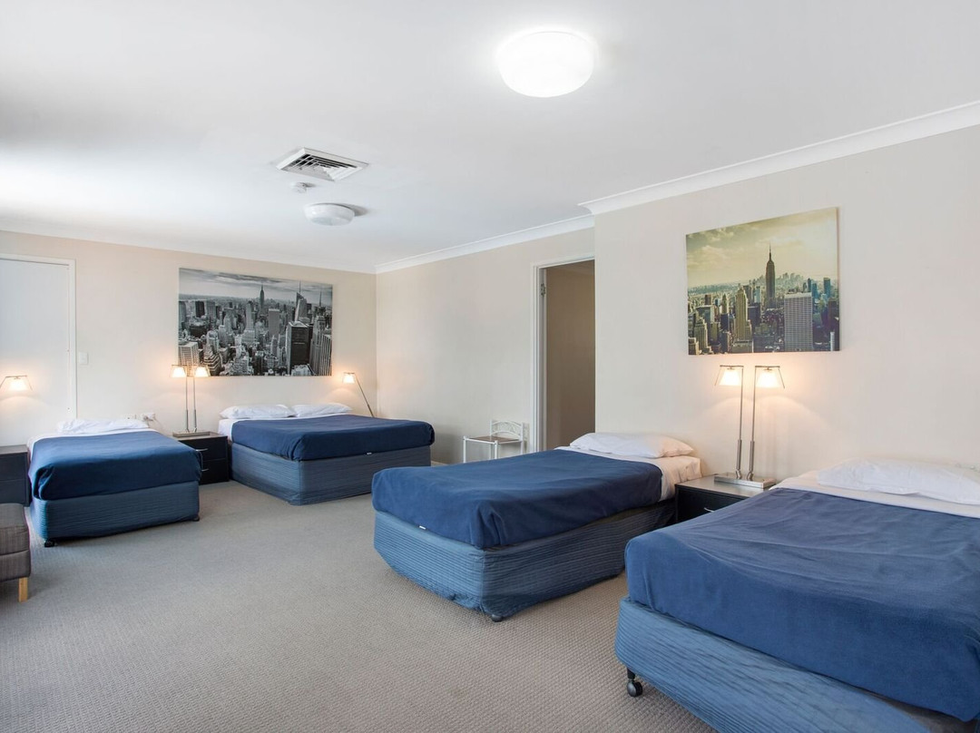 Clifford Park Holiday Motor Inn主图