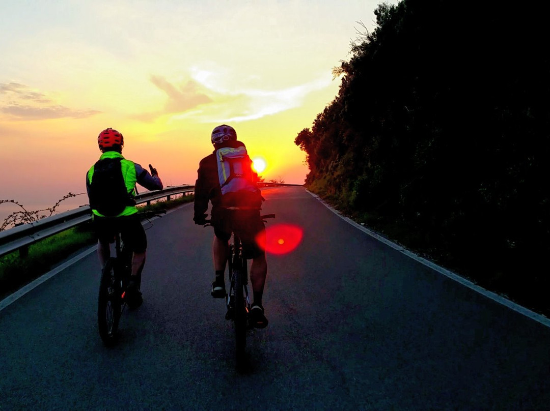 Ebike5terre-滨海蒙特罗梭必去景点