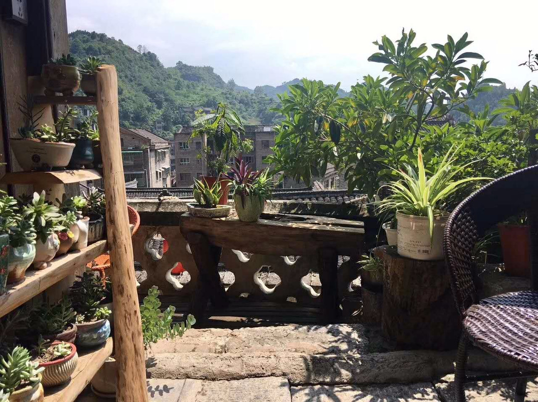 石屏山景点图片