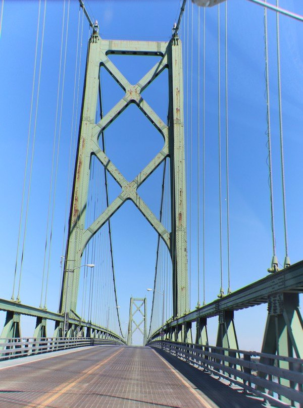 The Ogdensburg-Prescott International Bridge景点图片