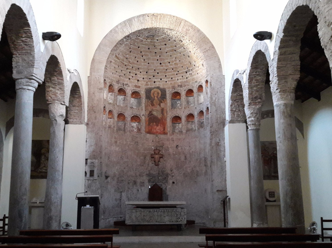 Chiesa dei Santi Rufo e Carponio景点图片