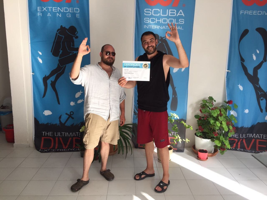 Atlas Dive Center-卡斯必去景点