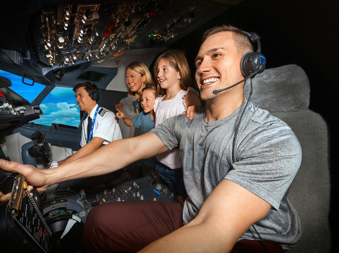 巴努斯港旅游景点-Top Aviator