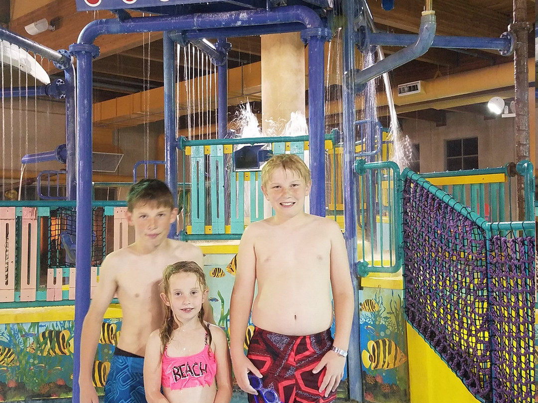 'Boji Splash Indoor Waterpark Okoboji景点图片