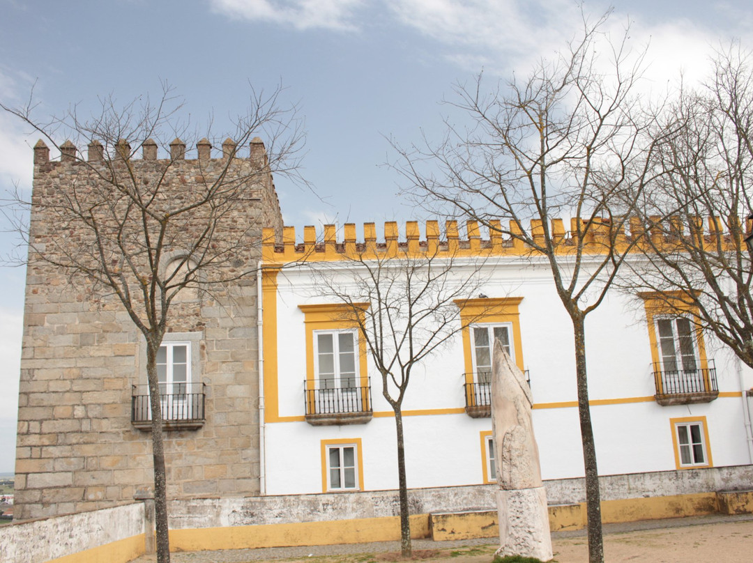 Torre das Cinco Quinas-埃武拉必去景点