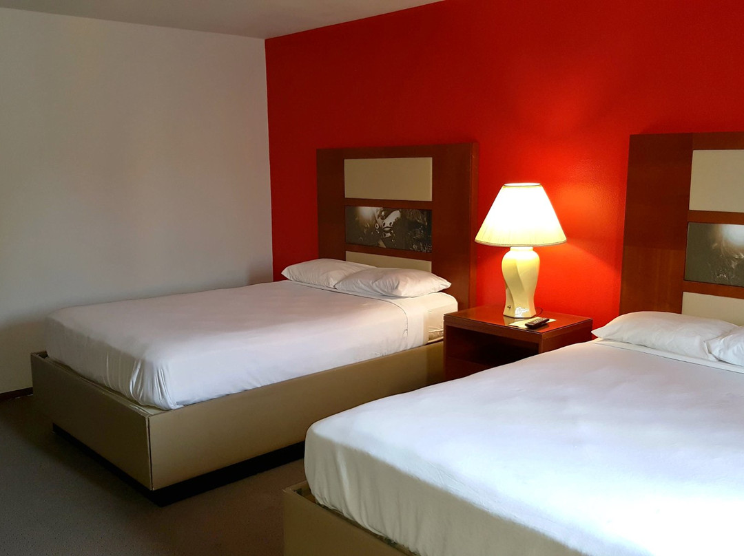 Country Hearth Inn Iron Mountain主图