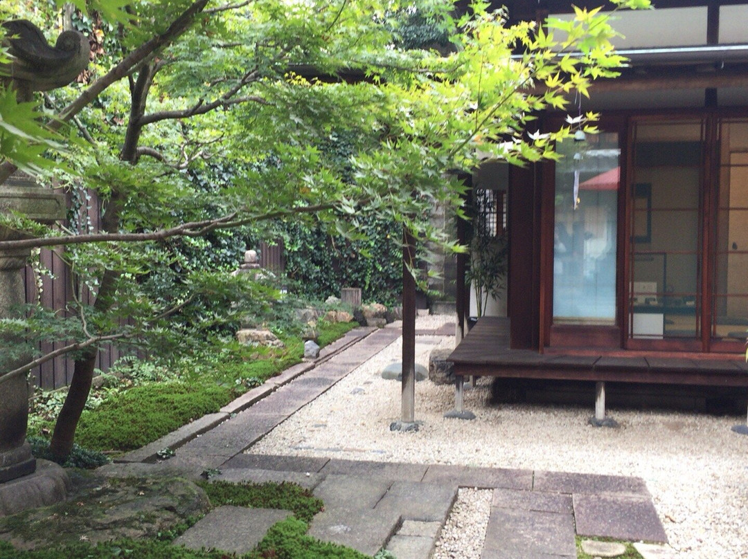 多治见市旅游景点-Ayabe Utsuwatei