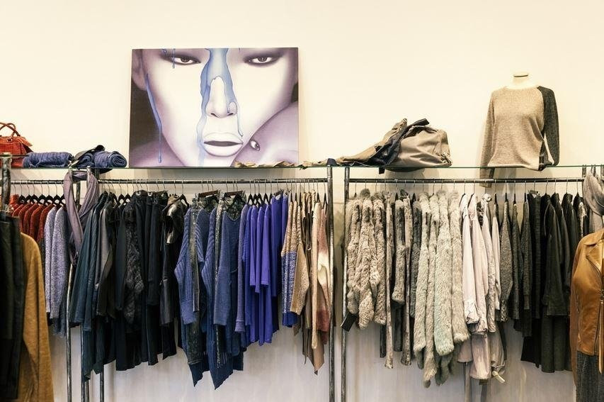Luxe Fashion Studio景点图片