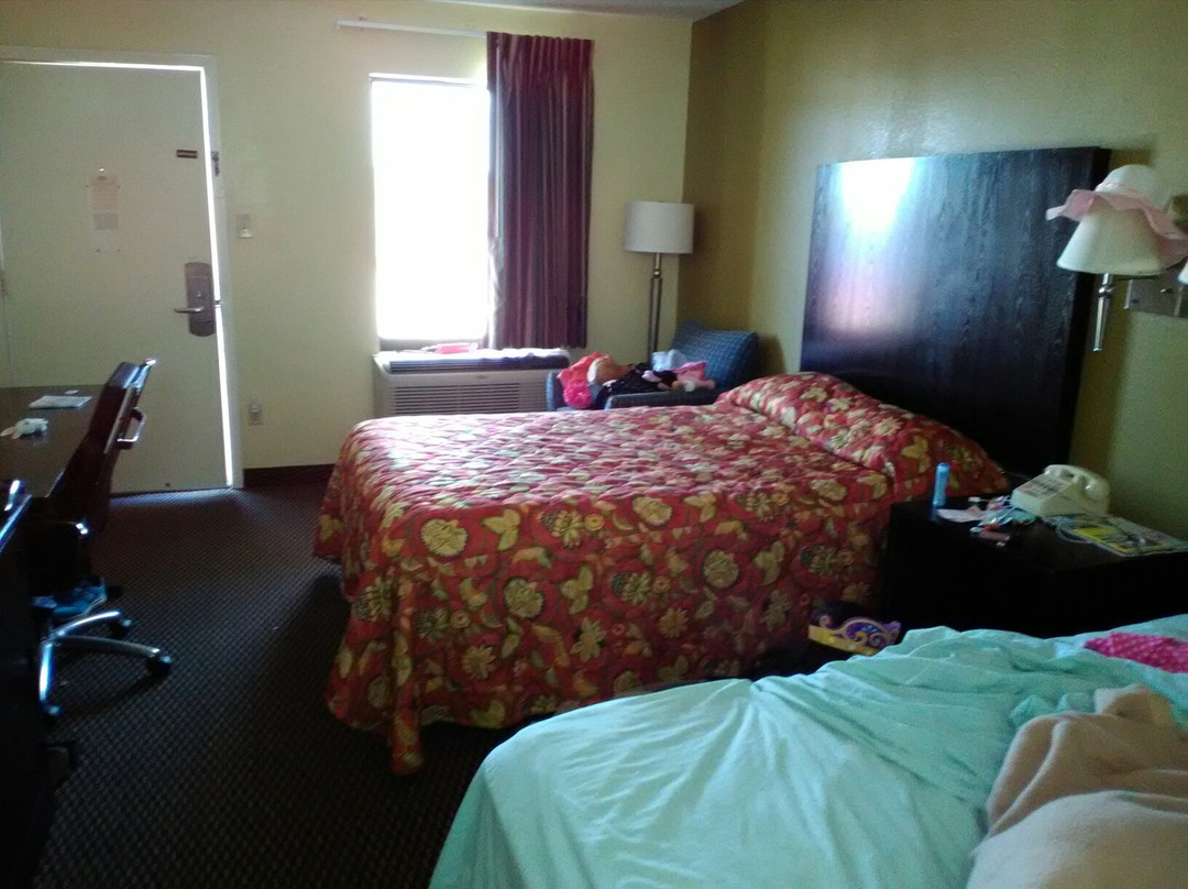 Oak Vale酒店住宿-Liberty Inn Collins