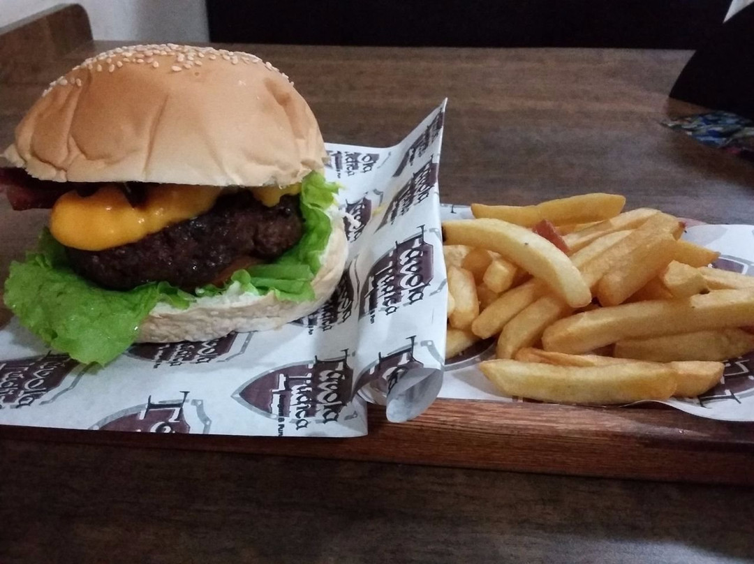 Vicosa餐馆和美食-Tavola Ludica