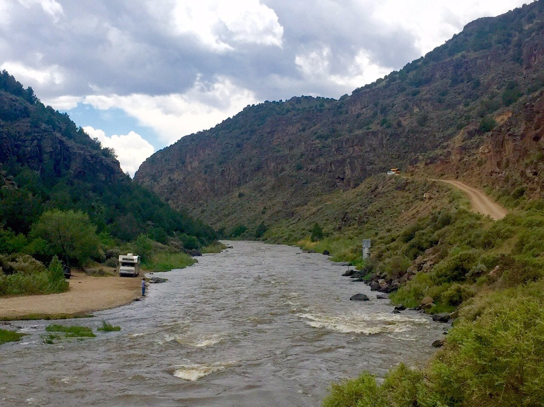 John Dunn Bridge-Arroyo Hondo必去景点