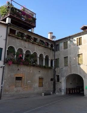 Piazzetta San Parisio-特雷维索必去景点
