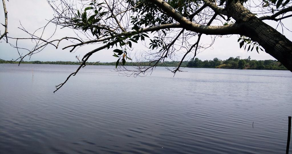 Dendam Tak Sudah Lake景点图片