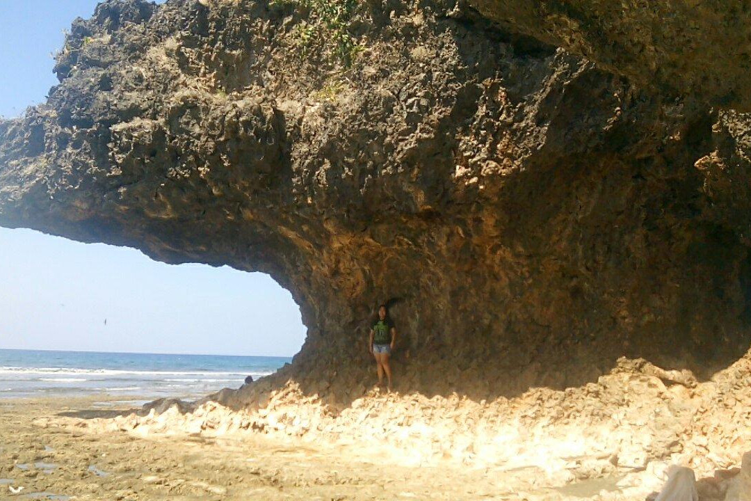 Agno Beach景点图片